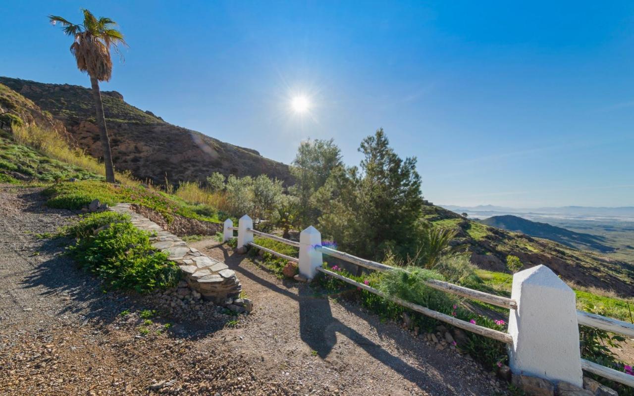 Cortijo El Albaricoque De La Sierra - Finca De 75 Hectareas ! Nijar Bagian luar foto